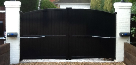Black aluminium gate